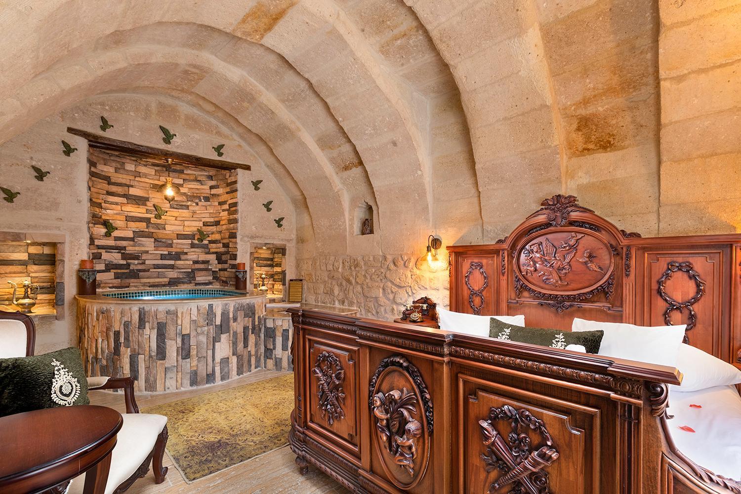 Elysion Cave Suites ウルギュップ エクステリア 写真