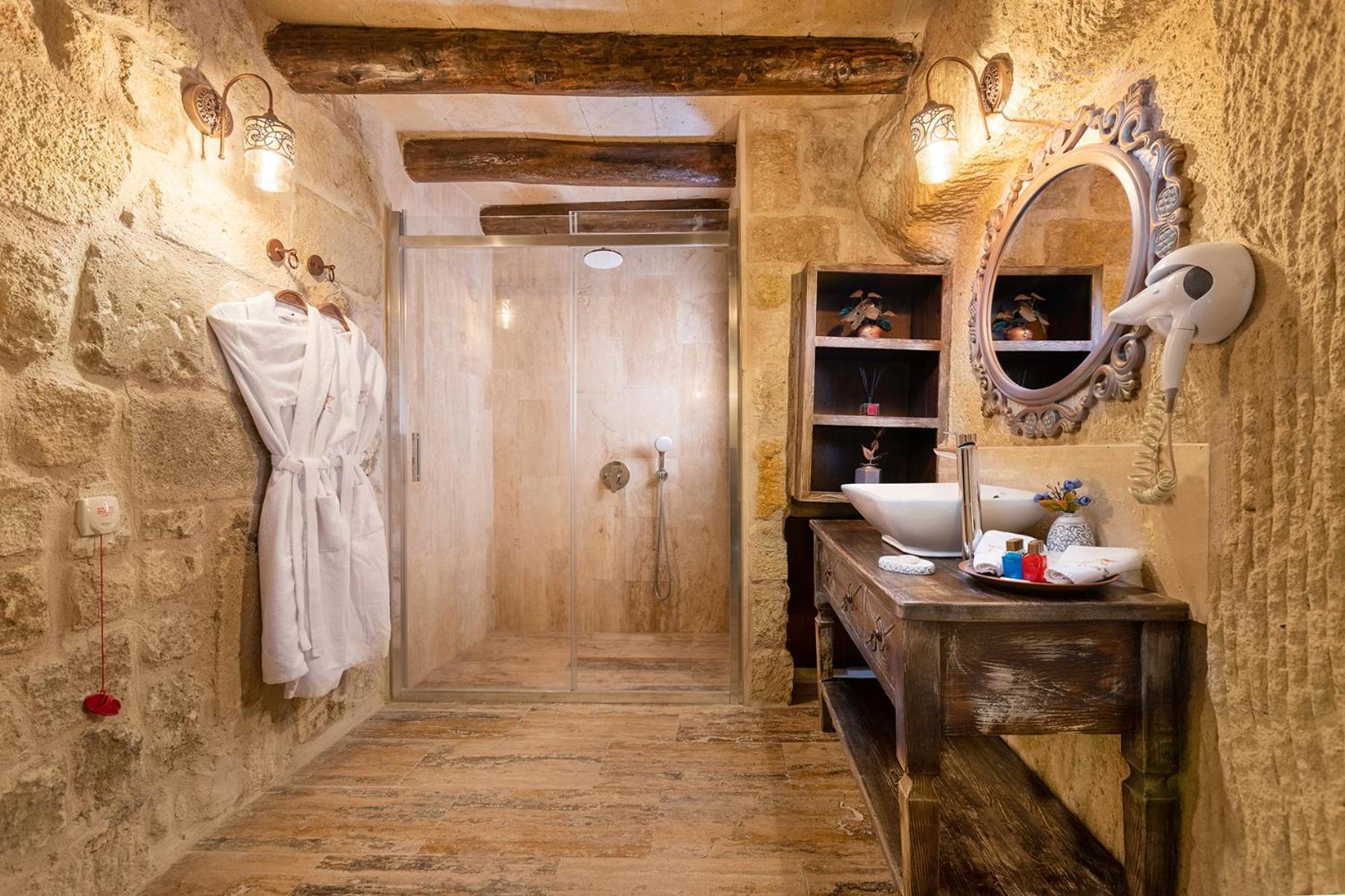 Elysion Cave Suites ウルギュップ エクステリア 写真